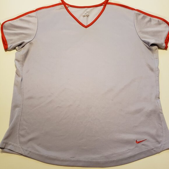 Nike Dri Fit Medium Lavender Running Tee - Picture 1 of 15